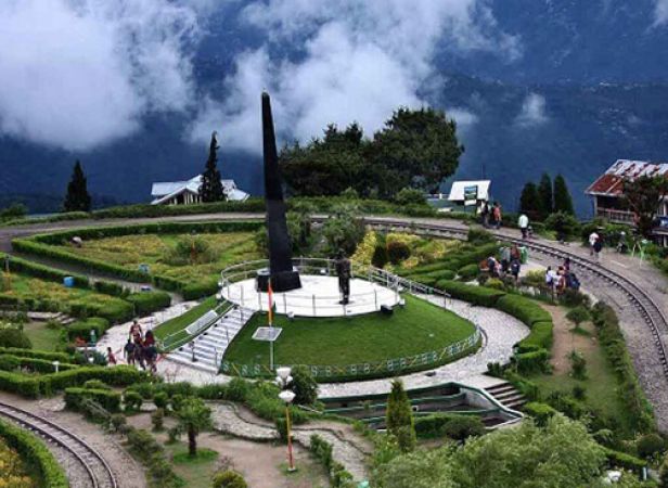 Darjeeling and Mirik Luxury tour