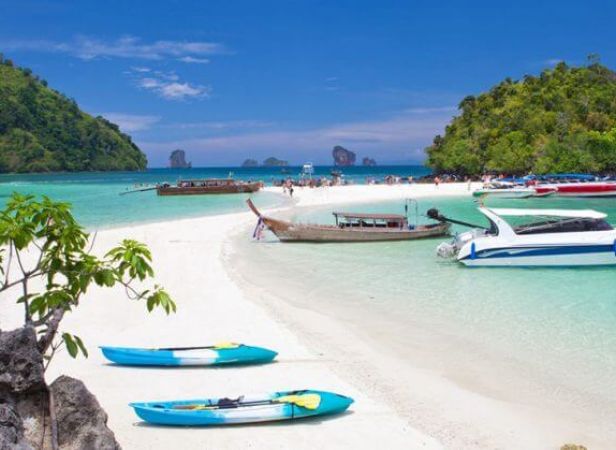 Phi Phi Island tour from Phuket 4* Accomodations