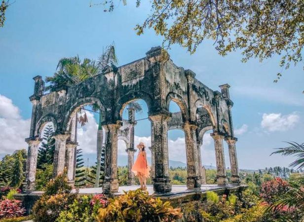 Taman Ujung Water Palace