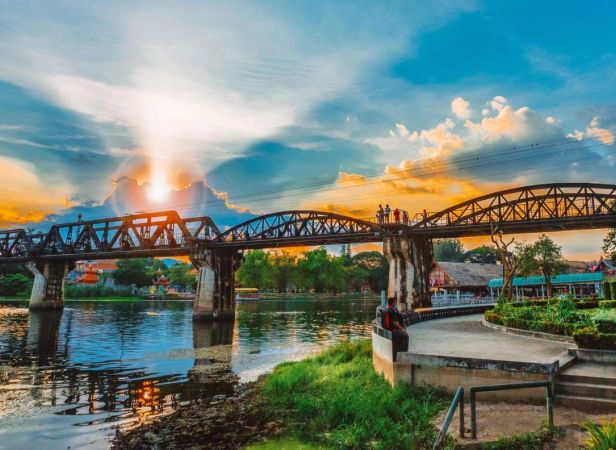 F/D Kanchanaburi (River Kwai) Tours