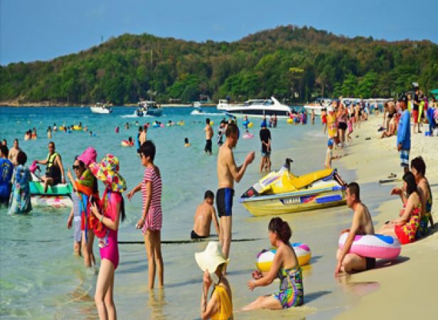 Coral island tour with lunch from Pattaya