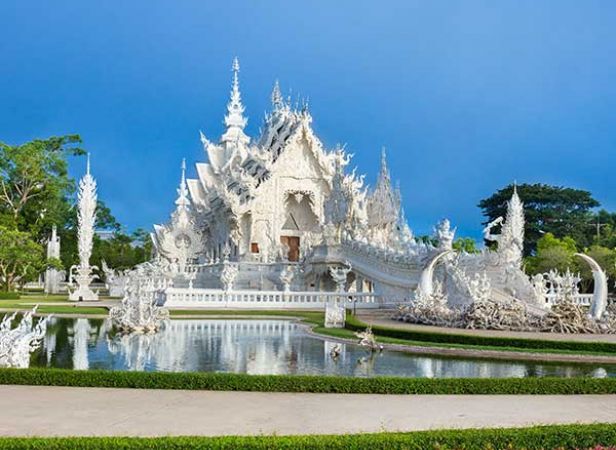 Chiang Rai one day long neck village + white temple tours